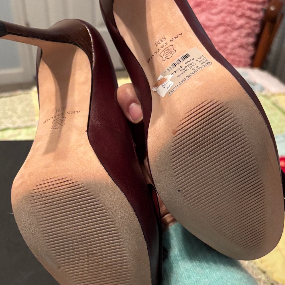Ann Taylor Burgundy Tassel Heels - Picture 7 of 7